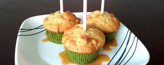 caramel apple muffins