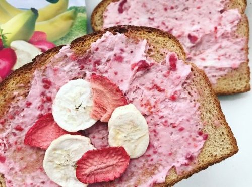 Strawberry Cream Cheese made with Fruit Powder